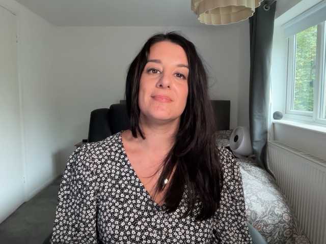 magicinabox live cam on BongaCams