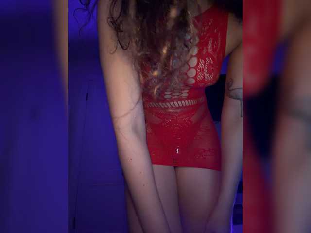 FeeBee live webcam show