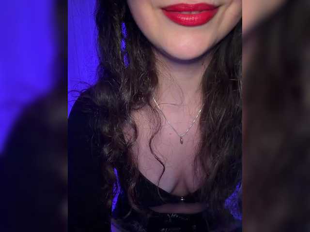 FeeBee live cam on BongaCams