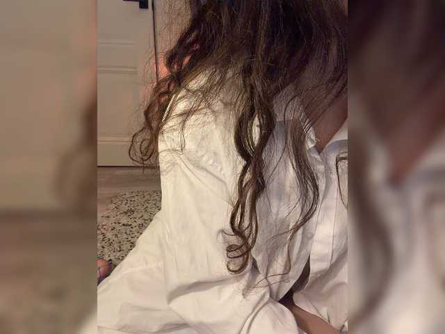 FeeBee live cam on BongaCams