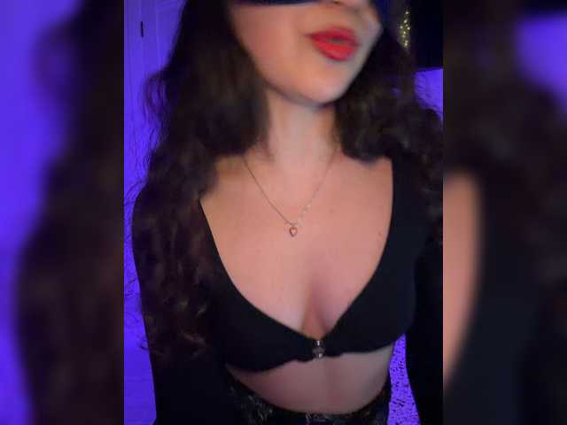 FeeBee live cam on BongaCams