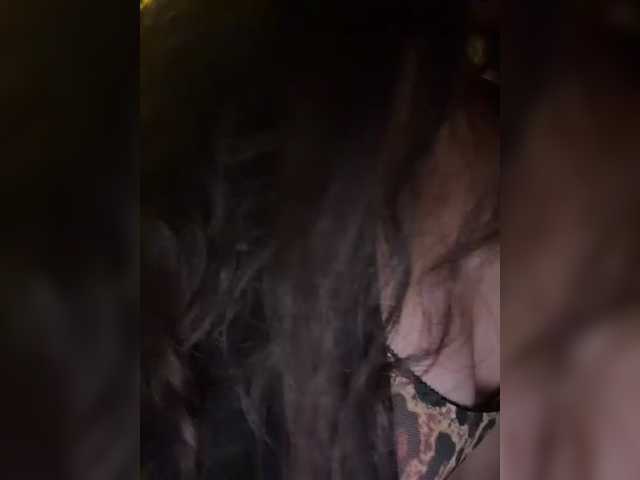 FeeBee live cam on BongaCams
