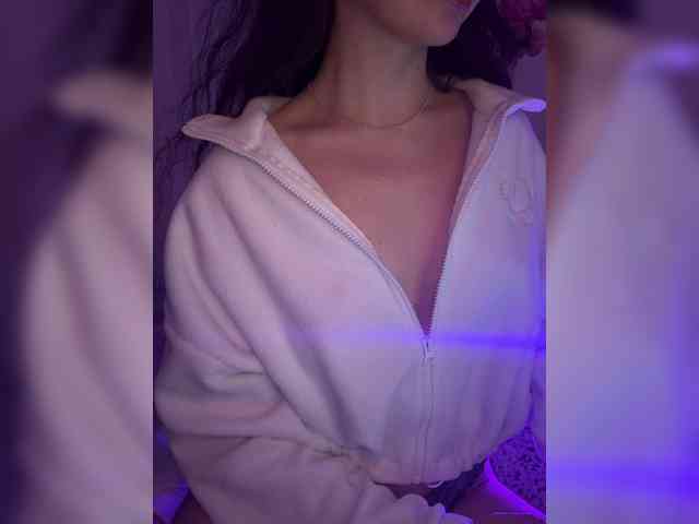 Модель: FeeBee