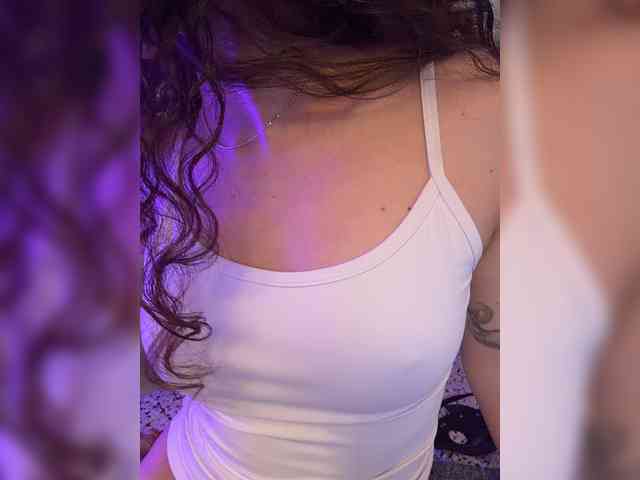 FeeBee Sex Cam Show