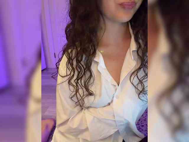 web cam striptease FeeBee