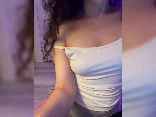 FeeBee Sex Cam Show