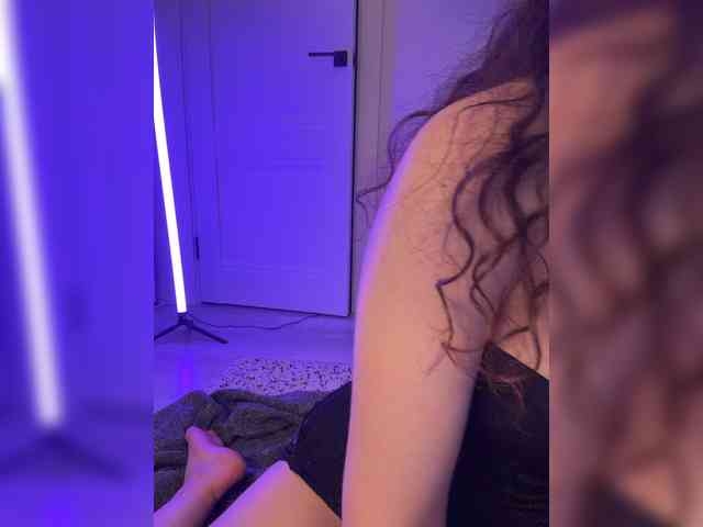 FeeBee Sex Cam Show
