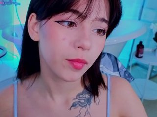CoralineJones Porn Show