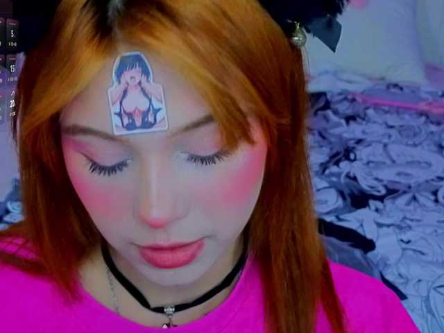 CoralineJones's BongaCams show and profile