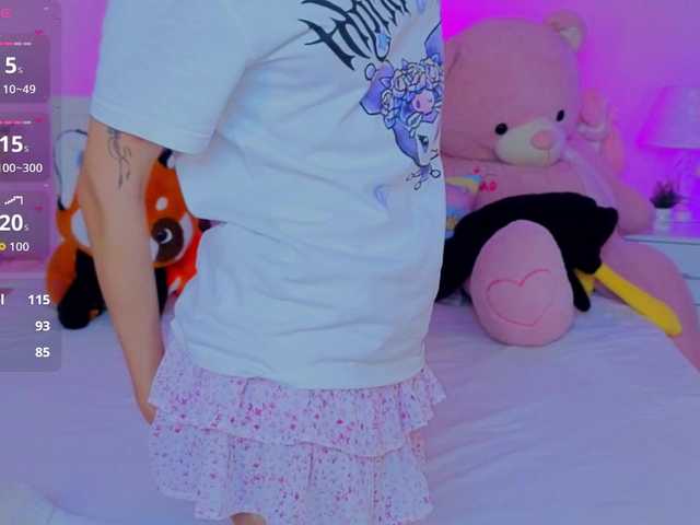 CoralineJones live cam on BongaCams
