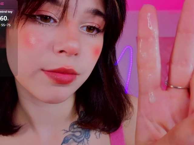 CoralineJones live cam on BongaCams