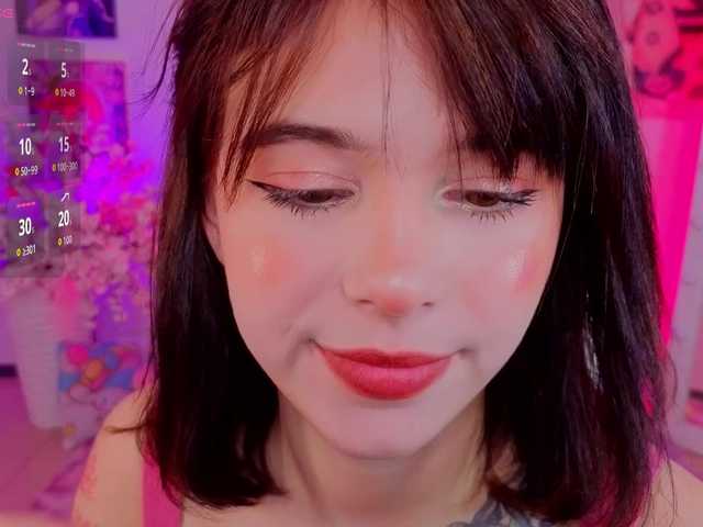 CoralineJones live cam on BongaCams