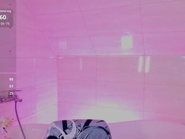 CoralineJones live cam on BongaCams
