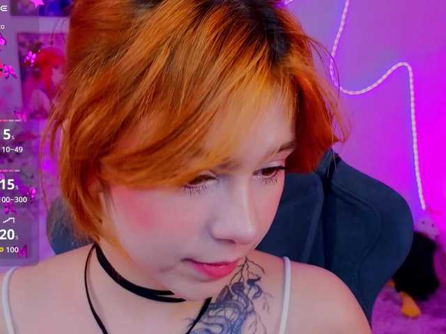 CoralineJones's BongaCams show and profile