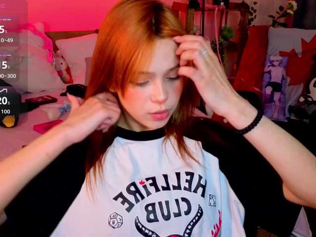  CoralineJones chat room