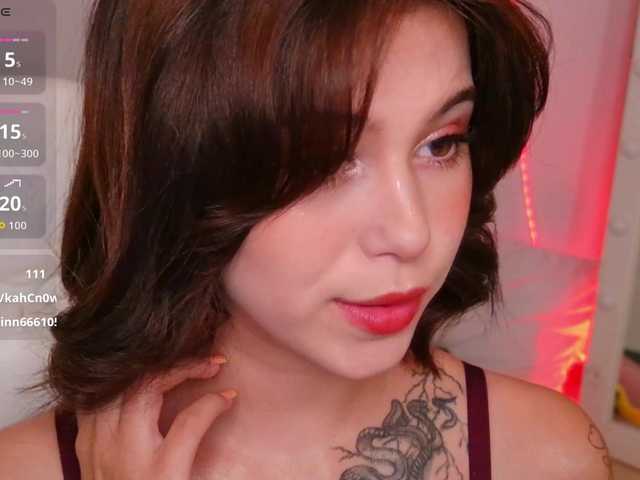 CoralineJones live cam on BongaCams