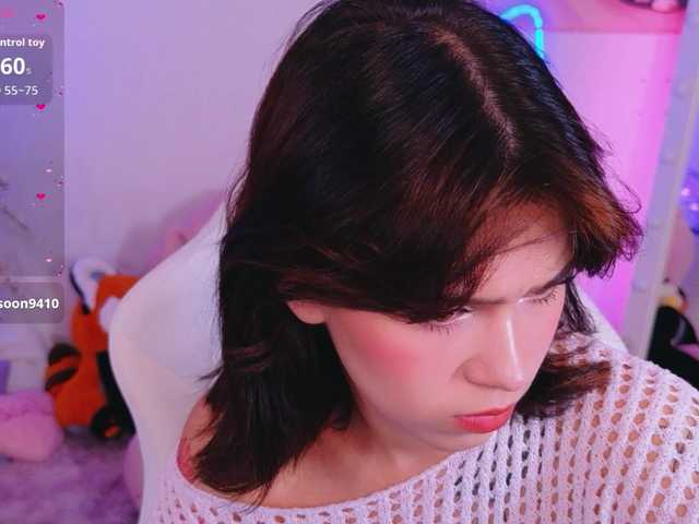 CoralineJones live cam on BongaCams