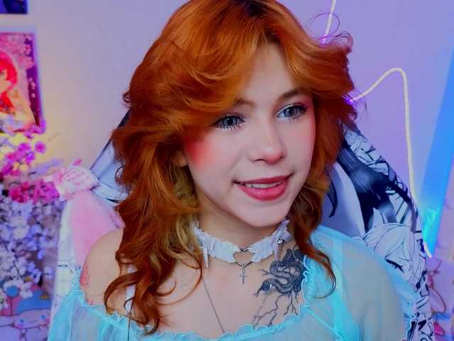 CoralineJones's BongaCams show and profile