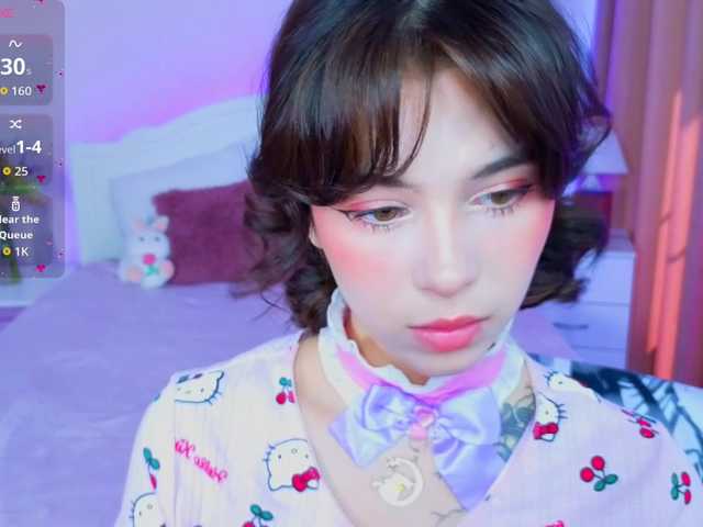 CoralineJones live cam on BongaCams