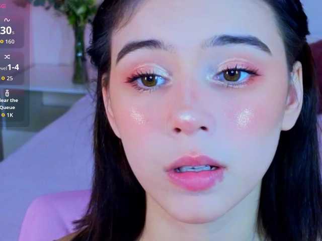 CoralineJones live cam on BongaCams