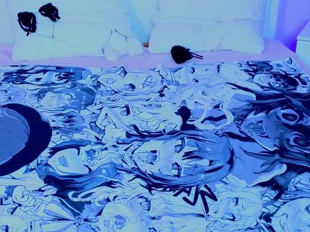 CoralineJones live cam on BongaCams