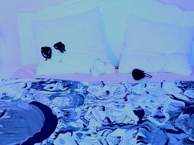 CoralineJones live cam on BongaCams