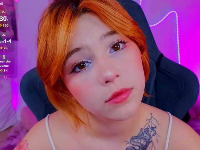 CoralineJones's BongaCams show and profile