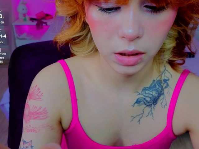 в попе у CoralineJones