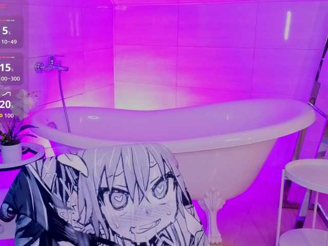 CoralineJones live cam on BongaCams