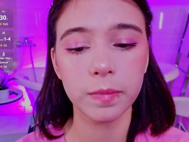 CoralineJones live cam on BongaCams