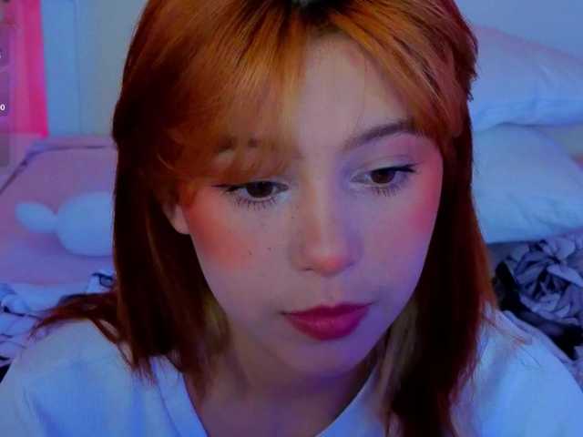  CoralineJones chat room