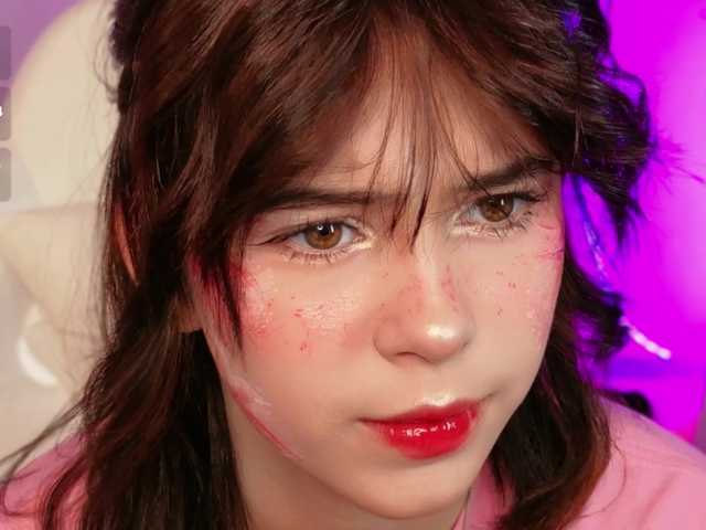 coralinejones online