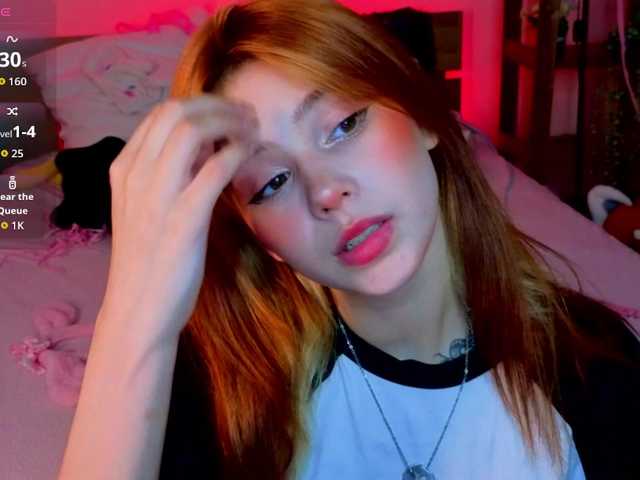 CoralineJones's BongaCams show and profile