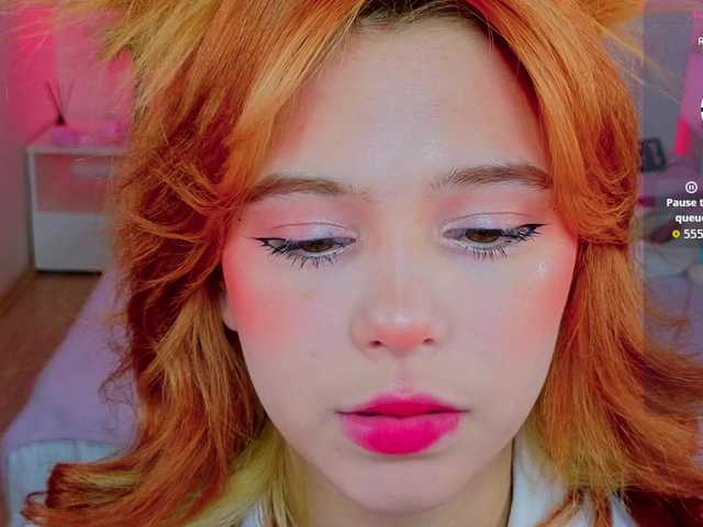 CoralineJones's BongaCams show and profile