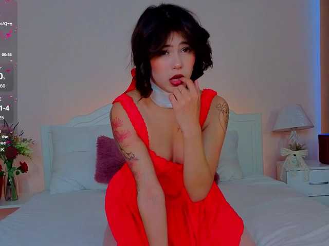 CoralineJones live cam on BongaCams