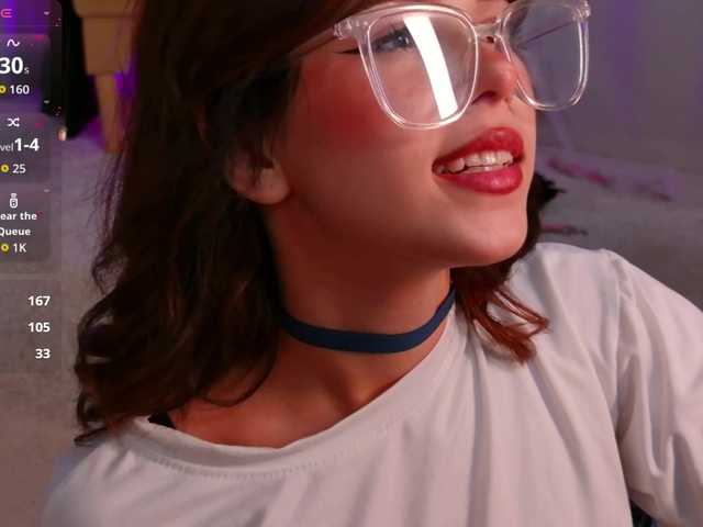 CoralineJones live webcam show