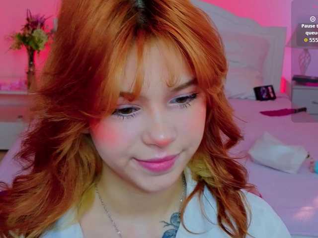 CoralineJones's BongaCams show and profile