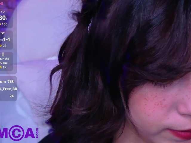 CoralineJones live cam on BongaCams