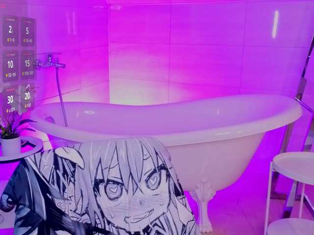 CoralineJones live cam on BongaCams