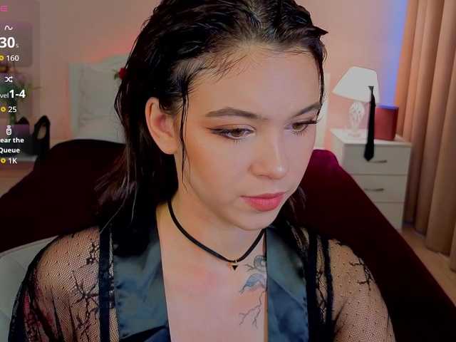 CoralineJones live cam on BongaCams