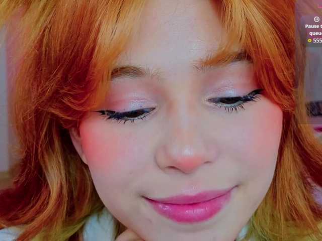 CoralineJones's BongaCams show and profile