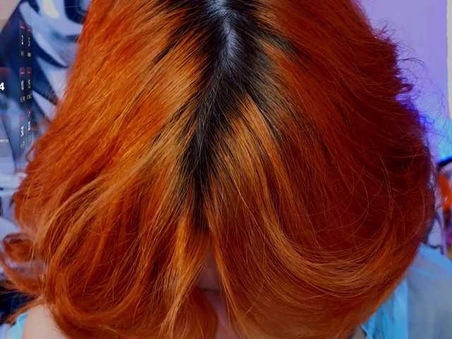 CoralineJones's BongaCams show and profile