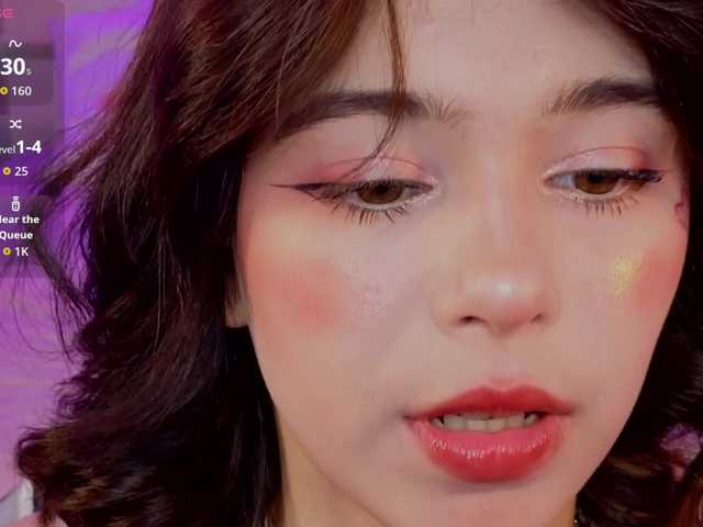 CoralineJones live cam on BongaCams