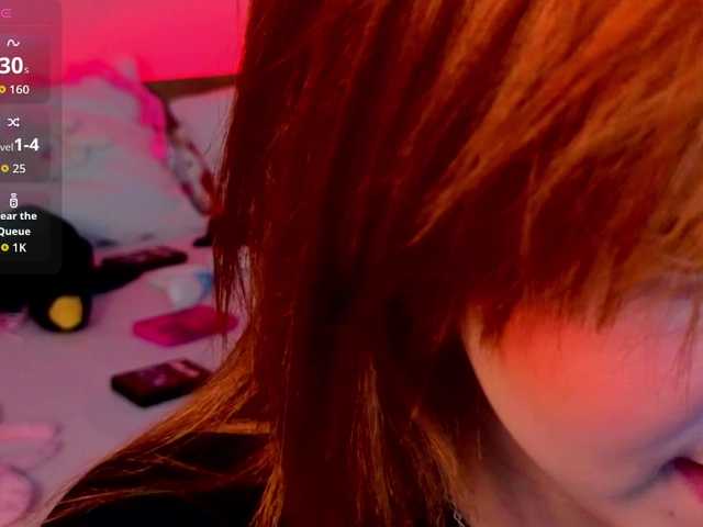 CoralineJones's BongaCams show and profile