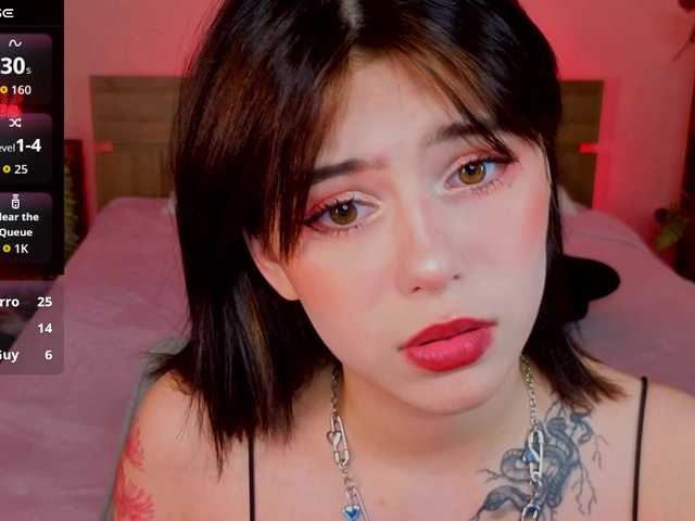 coralinejones live sex show