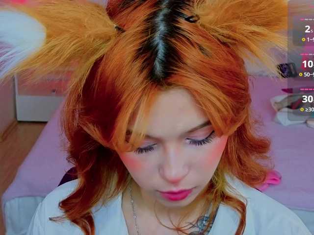 CoralineJones's BongaCams show and profile