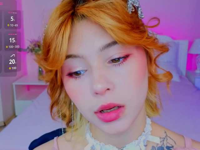  CoralineJones chat room