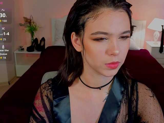 CoralineJones live cam on BongaCams