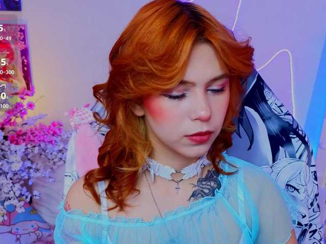 CoralineJones's BongaCams show and profile