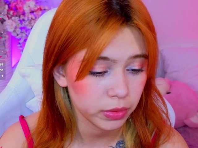  CoralineJones chat room